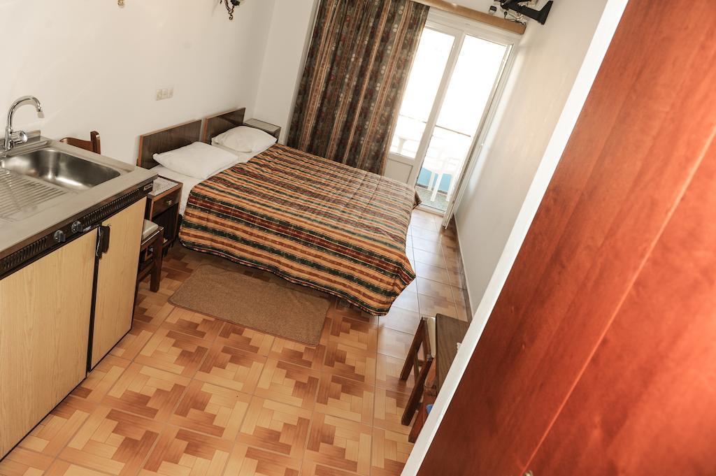 Hotel Karpathos Eksteriør bilde