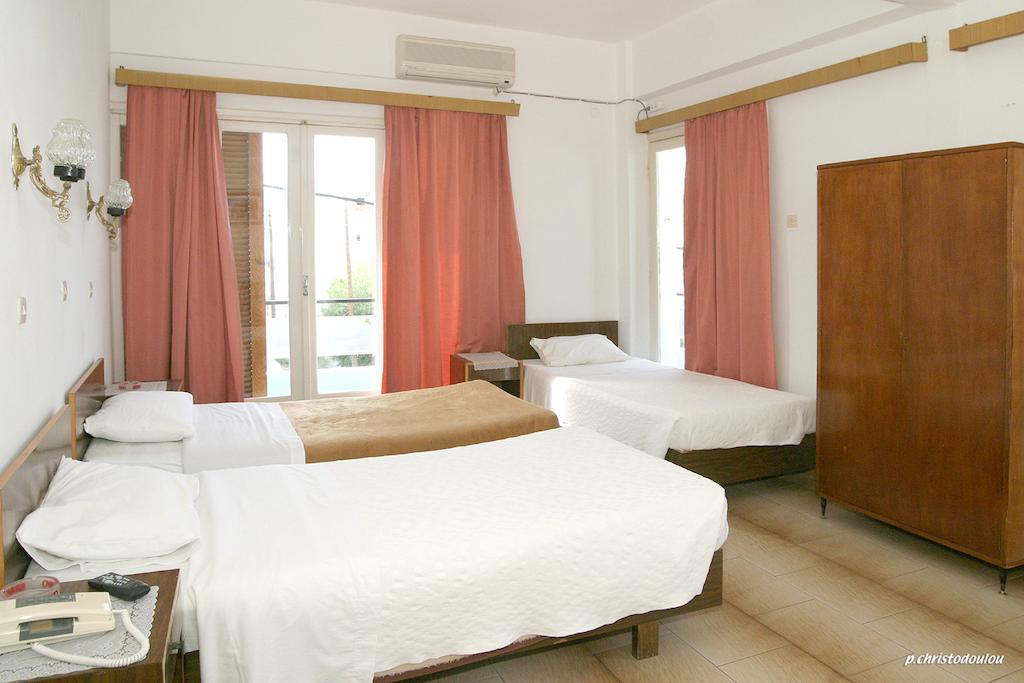 Hotel Karpathos Eksteriør bilde